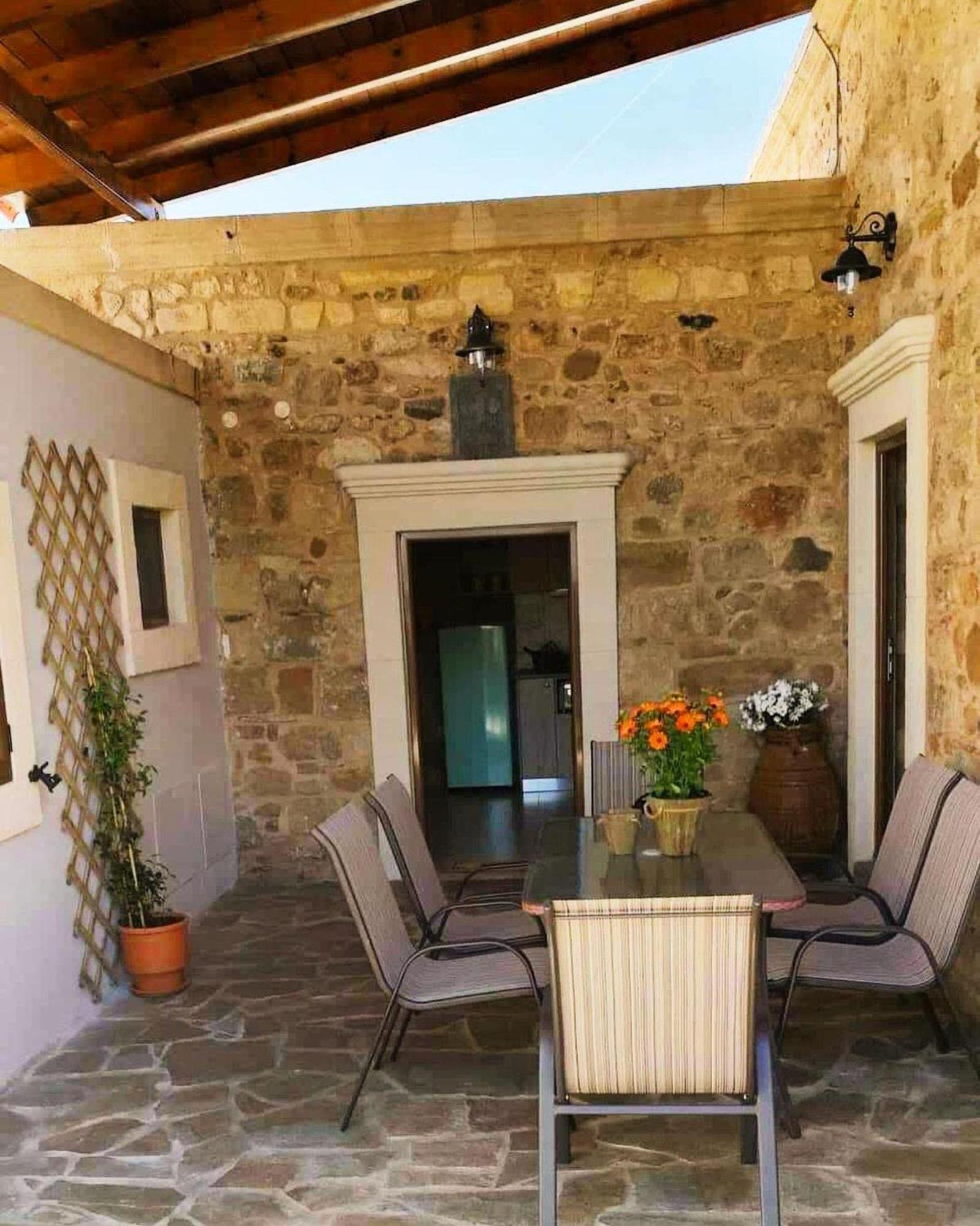 M&M Stone-Village House-Family-Vintage Lindos  Ngoại thất bức ảnh