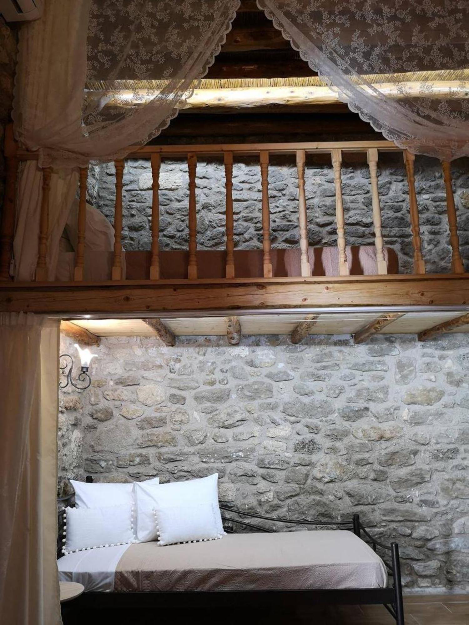 M&M Stone-Village House-Family-Vintage Lindos  Ngoại thất bức ảnh